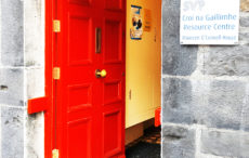 03a_red-door